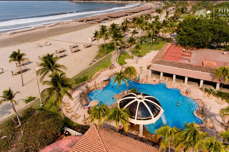 Image du pierre mundo imperial balcony offert par VosVacances.ca