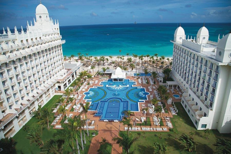 Image du riu palace aruba balcony offert par VosVacances.ca