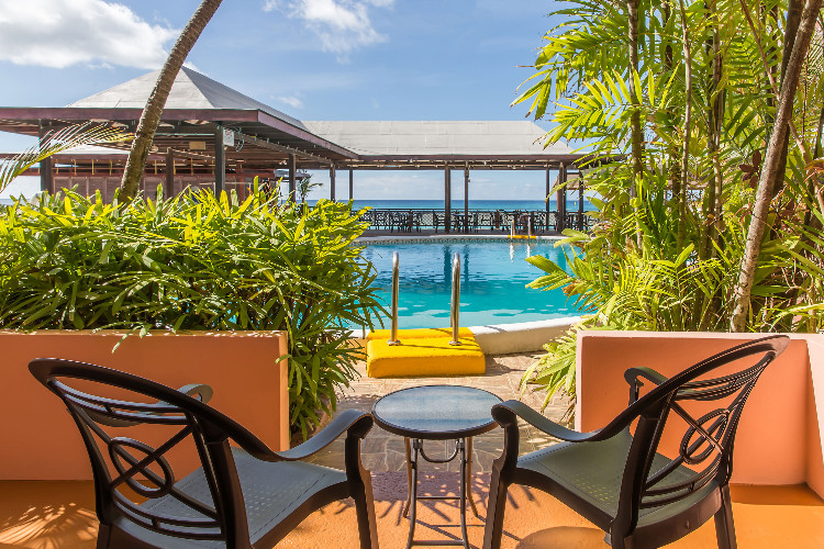 Image du barbados beach club balcony offert par VosVacances.ca