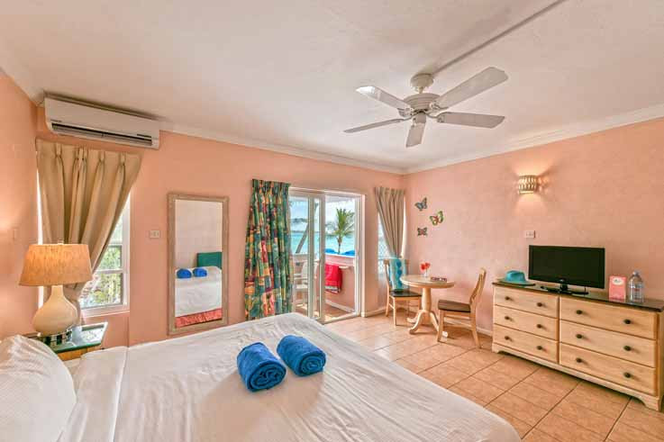 Image du butterfly beach hotel beach offert par VosVacances.ca