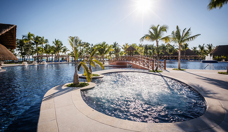 Image du barcelo maya caribe beach offert par VosVacances.ca