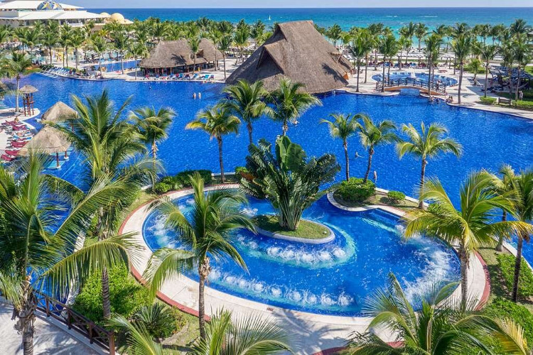 Image du barcelo maya palace beach offert par VosVacances.ca