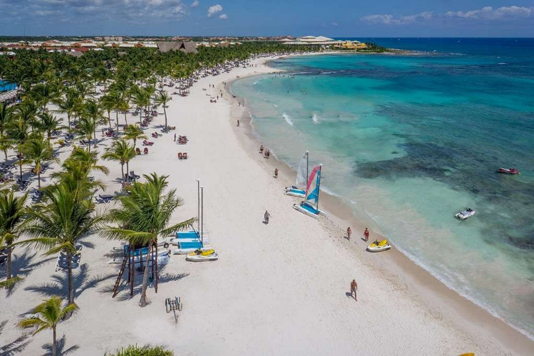 Image du barcelo maya tropical balcony offert par VosVacances.ca