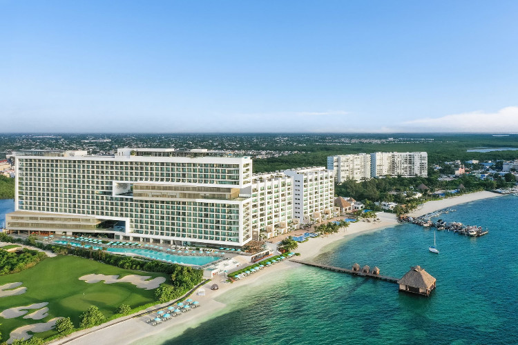 Image principale de l'hôtel Dreams Vista Cancun offert par VosVacances.ca