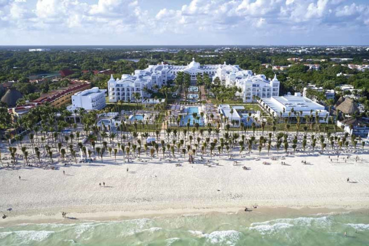 Image principale de l'hôtel Riu Palace Riviera Maya offert par VosVacances.ca