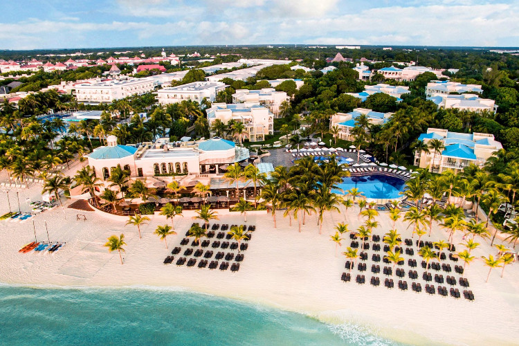 Image principale de l'hôtel Royal Hideway Playacar offert par VosVacances.ca