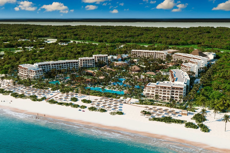 Image principale de l'hôtel Secrets Playa Blanca Costa Mujeres offert par VosVacances.ca