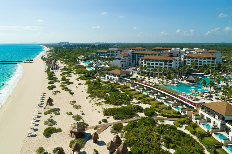 Image du secrets playa mujeres balcony offert par VosVacances.ca