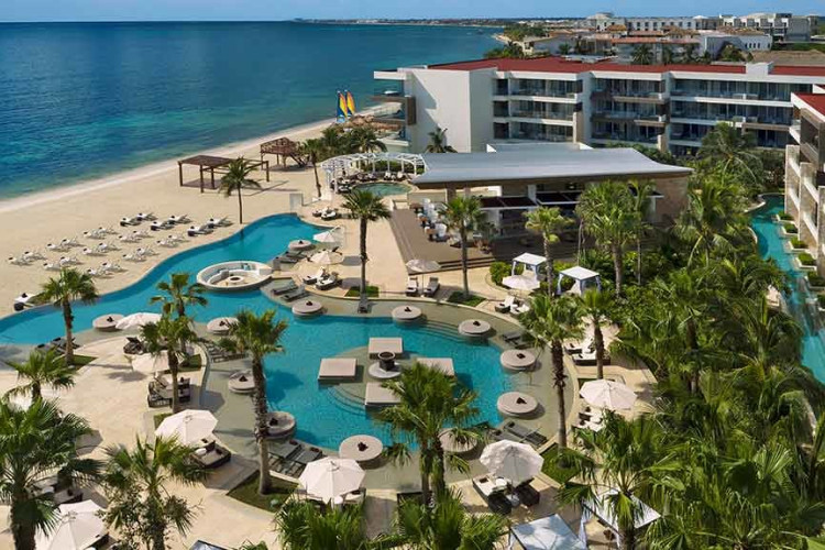 Image principale de l'hôtel Secrets Riviera Cancun offert par VosVacances.ca