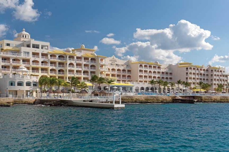 Image principale de l'hôtel Cozumel Palace offert par VosVacances.ca