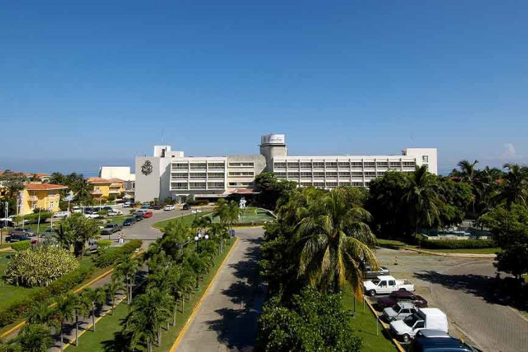 Image principale de l'hôtel Comodoro offert par VosVacances.ca