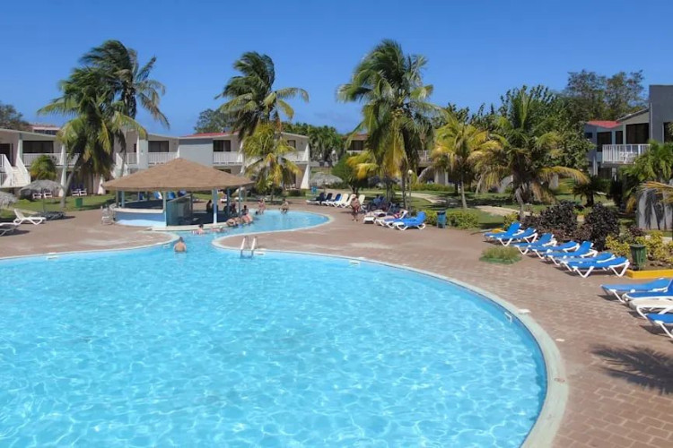 Image du the villas at club amigo atlantico guardalavaca beach offert par VosVacances.ca