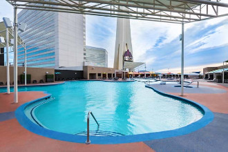 Image du stratosphere casino hotel and tower balcony offert par VosVacances.ca