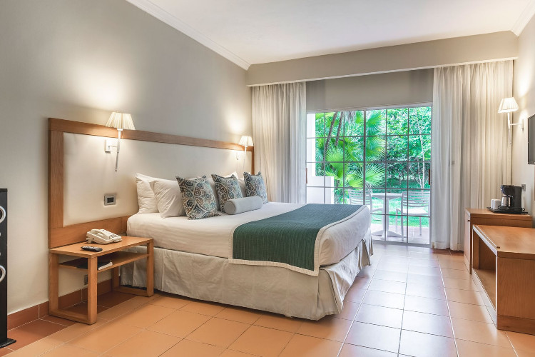 Image du be live canoa adults beach offert par VosVacances.ca