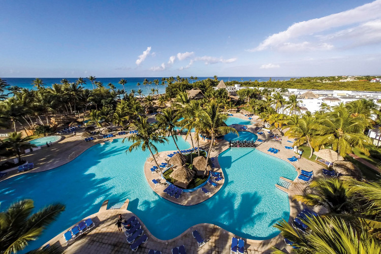 Image du be live canoa adults garden offert par VosVacances.ca