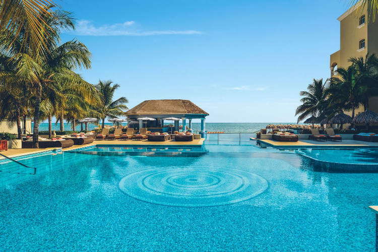 Image du iberostar grand rose hall beach offert par VosVacances.ca