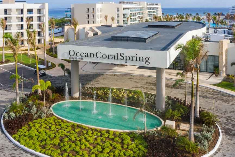 Image principale de l'hôtel Ocean Coral Spring offert par VosVacances.ca