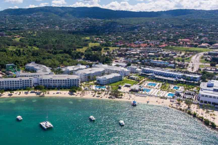 Image principale de l'hôtel Riu Montego Bay offert par VosVacances.ca