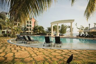 Image du sandals whitehouse balcony offert par VosVacances.ca