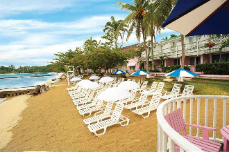 Main image of the Shaw Park offered by YourVacations.ca