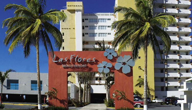 Image principale de l'hôtel Las Flores Beach Resort offert par VosVacances.ca