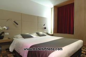 Image du opera de noailles beach offert par VosVacances.ca