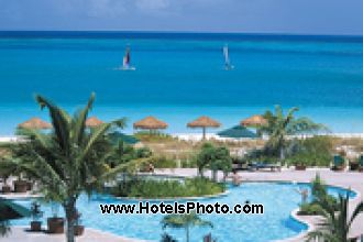 Image du sands at grace bay pool offert par VosVacances.ca