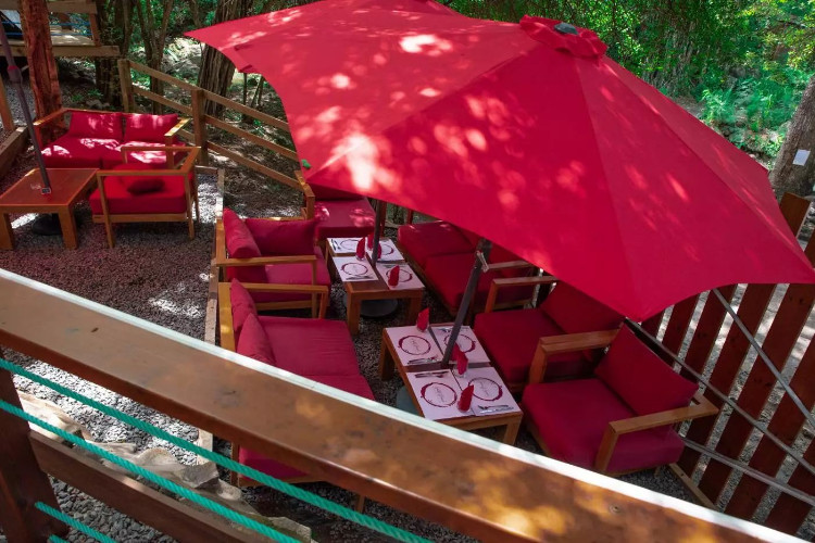 Image du les galets rouges lodges and spa garden offert par VosVacances.ca