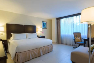 Image du doubletree by hilton balcony offert par VosVacances.ca