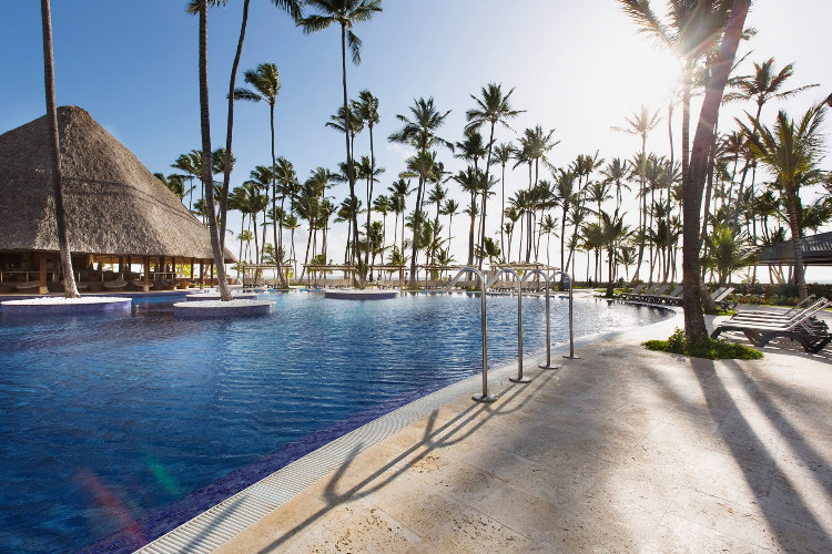 Image du barcelo bavaro beach beach offert par VosVacances.ca