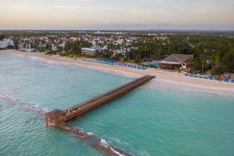 Image principale de l'hôtel Impressive Punta Cana offert par VosVacances.ca