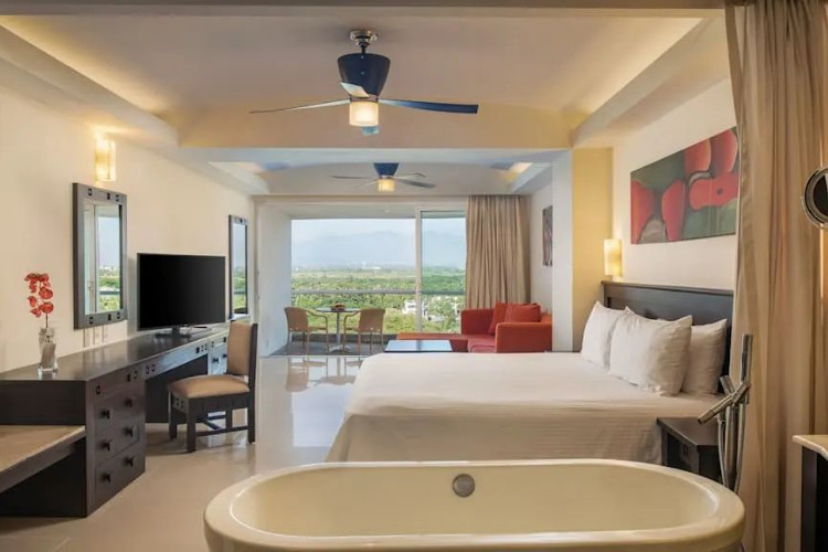 Image du wyndham alltra riviera nayarit balcony offert par VosVacances.ca