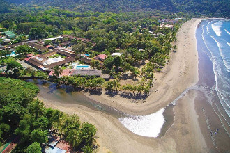Main image of the Beach Break Resort offered by YourVacations.ca