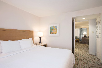Image du embassy suites by hilton hotel and casino fitness offert par VosVacances.ca