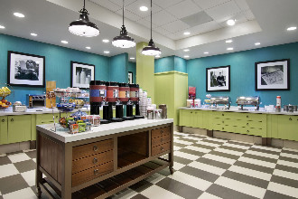 Image du hampton inn and suites garden offert par VosVacances.ca