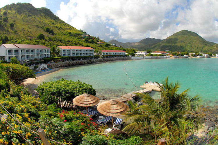 Main image of the Grand Case Beach offered by YourVacations.ca