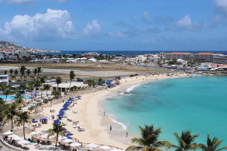 Image du sonesta maho beach beach offert par VosVacances.ca