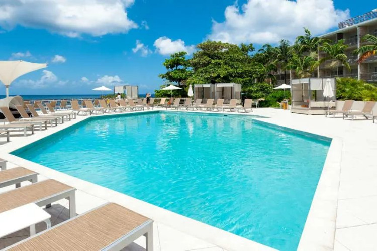 Image du sonesta ocean point  balcony offert par VosVacances.ca