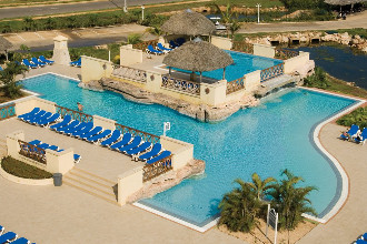 Image du blau marina varadero beach offert par VosVacances.ca