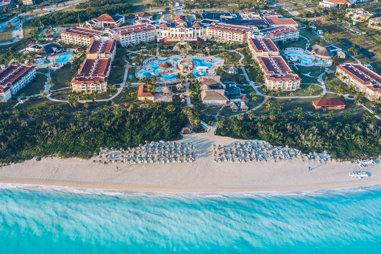 Image principale de l'hôtel Iberostar Laguna Azul offert par VosVacances.ca