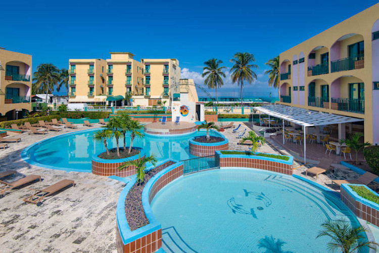 Image principale de l'hôtel Los Delfines offert par VosVacances.ca